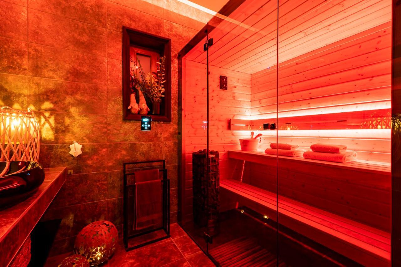 Spa Love Home Sauna Jacuzzi Romantyczny Dom Dla Pary Z Prywatnym Spa زيلونا غورا المظهر الخارجي الصورة