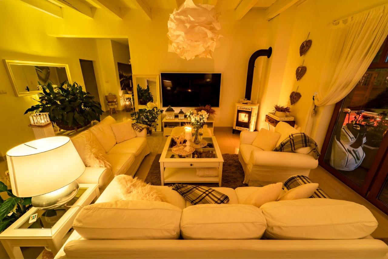 Spa Love Home Sauna Jacuzzi Romantyczny Dom Dla Pary Z Prywatnym Spa زيلونا غورا المظهر الخارجي الصورة
